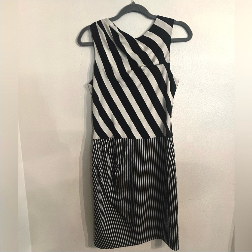 EMPORIO Armani Navy Ivory Cream Stripe Sleeveless Dress designer Luxury Small
